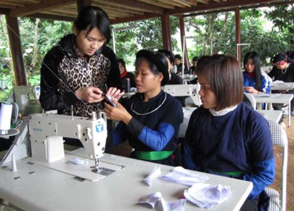 Hỗ trợ học nghề để chuyển đổi nghề Hỗ trợ học nghề để chuyển đổi nghề